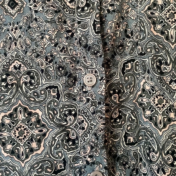 Vintage Tarazzia blue paisley long sleeve rayon button down top - Picture 2 of 6